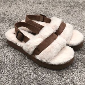 Koolaburra UGG Fuzz’d Out Sandal Women’s Size 9